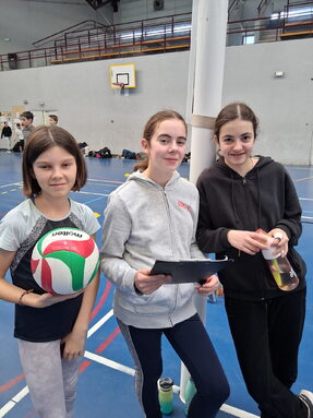 Volley BF Manon _Ella_Cassandra.jpg