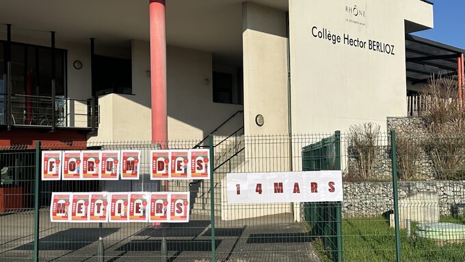 Collège Hector Berlioz affichage.jpg